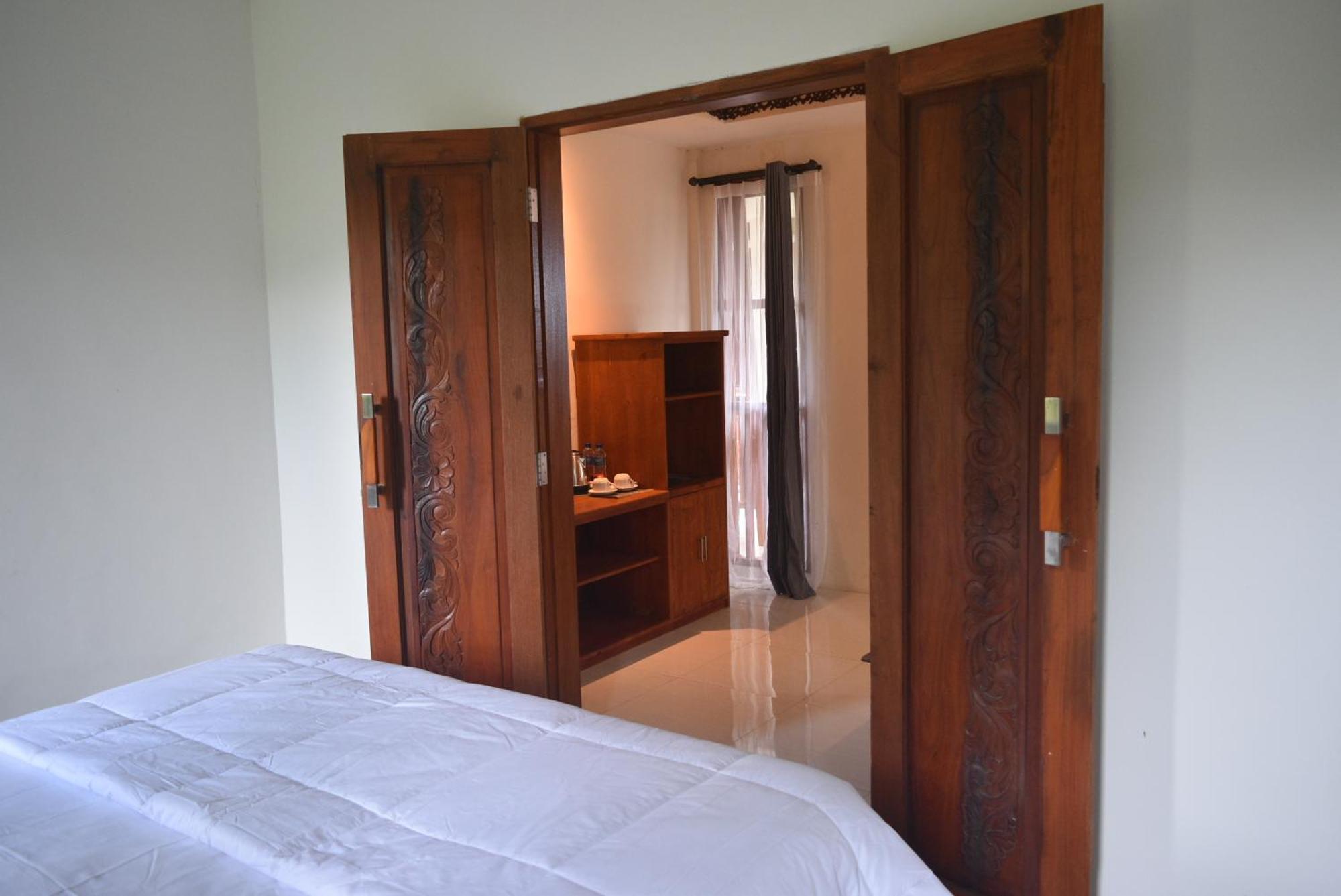 Ketut Joglo Guest House Нуса-Дуа Экстерьер фото